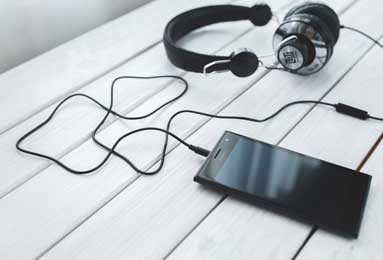 1亿砸向巴萨妖星！切尔西125亿豪购狂潮，新帅能破“金元魔咒”？